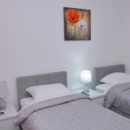 Tref Guest house *
